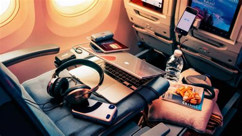 Can You Listen to Music on a Plane? An Insightful Journey into the Perks and Challenges